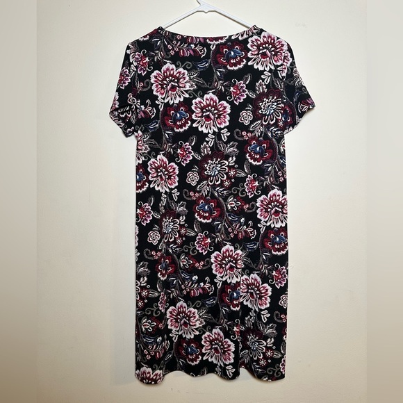 APT.9 Floral Dress with Pockets - Picture 3 of 8